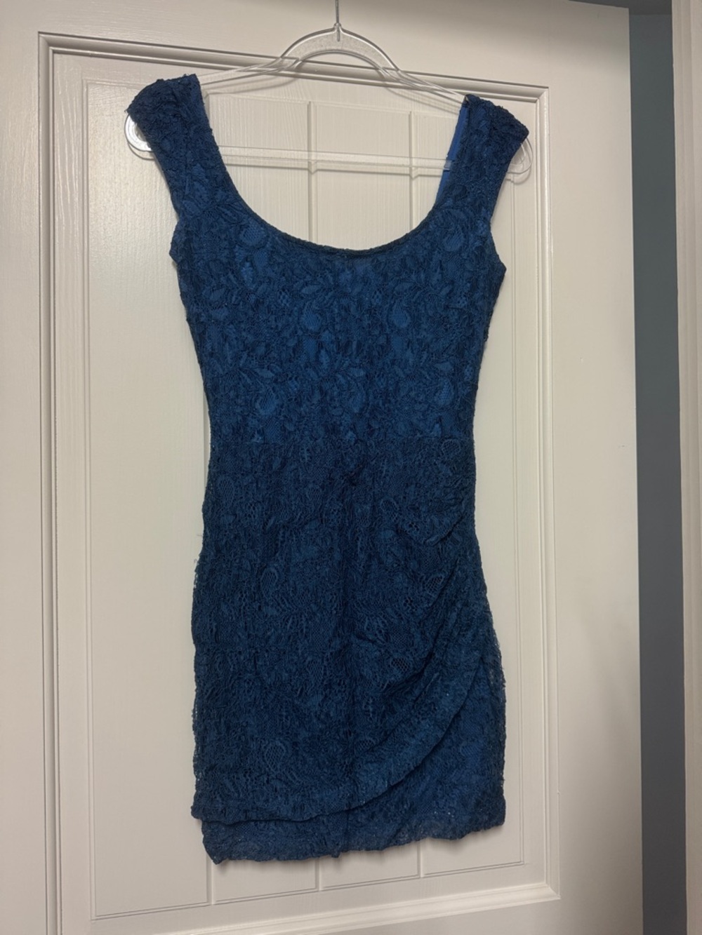 Blue Lace Scoop-Neck Women’s Dress